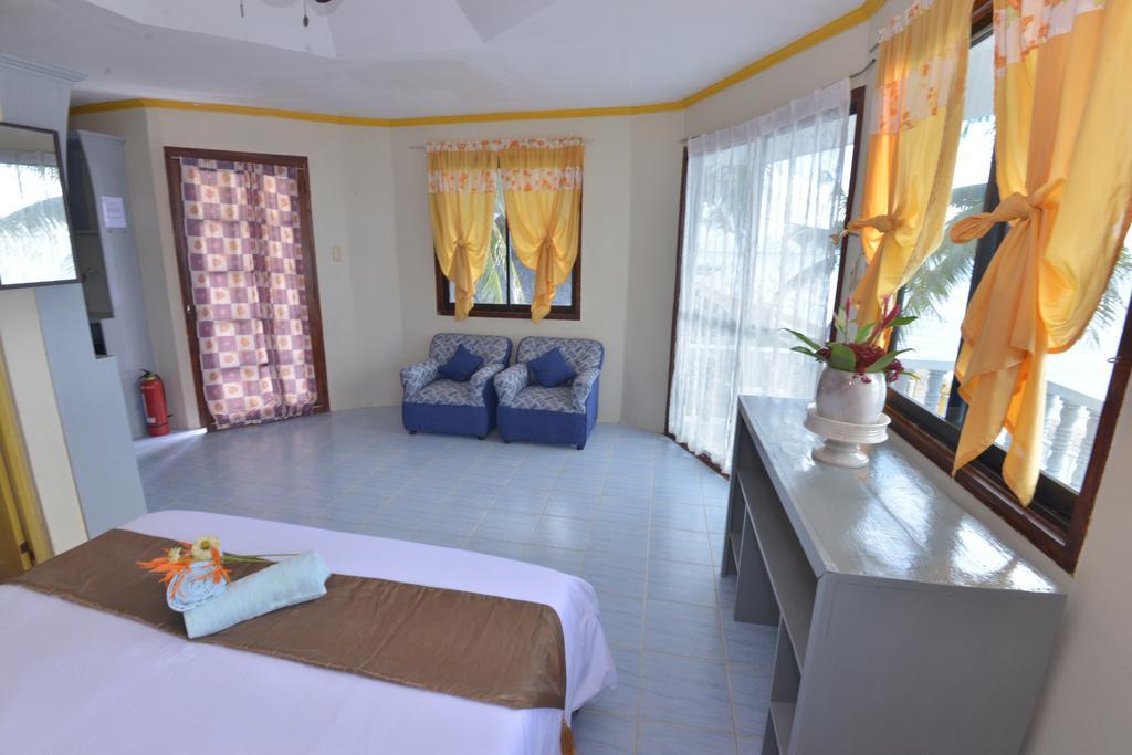 Lanas Beach Resort Romblon Island Quarto foto