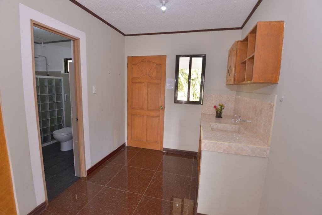 Lanas Beach Resort Romblon Island Quarto foto