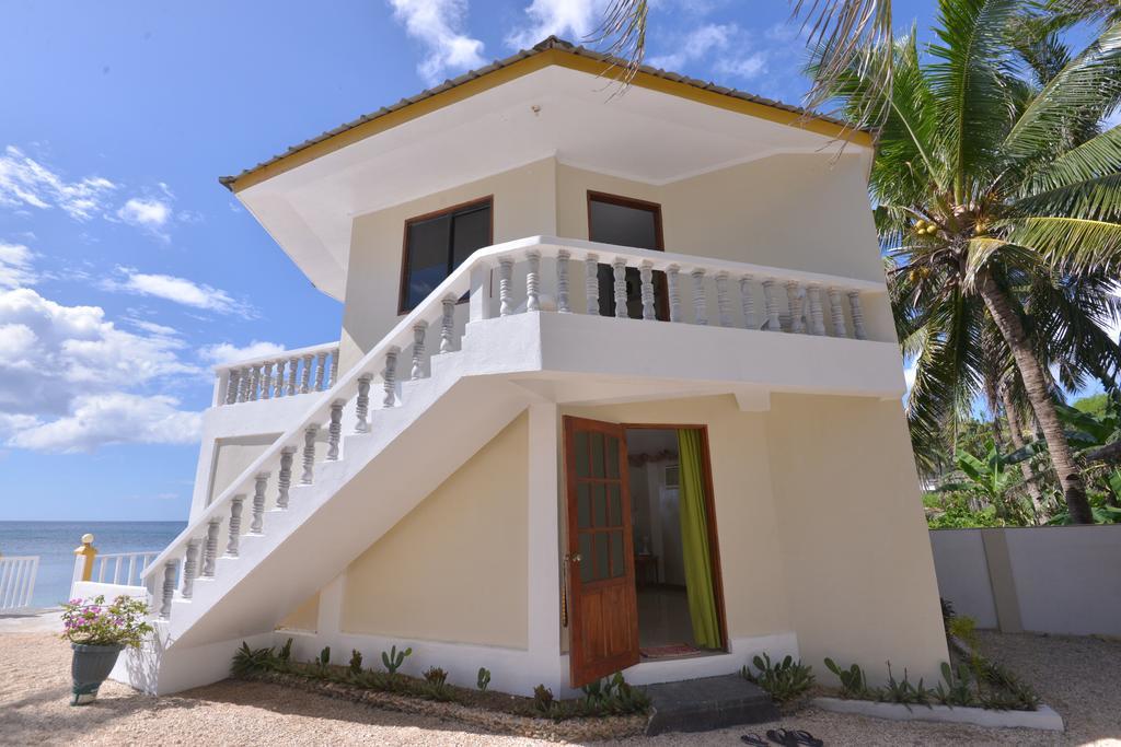 Lanas Beach Resort Romblon Island Exterior foto